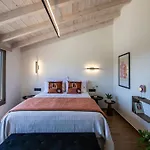 Salina - With Private Heated Eco-pool, Sauna & Jaccuzi Hot Tub * ヴォロス