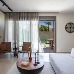 Salina - With Private Heated Eco-pool, Sauna & Jaccuzi Hot Tub * ヴォロス