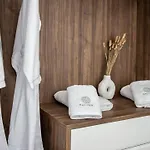 Salina - With Private Heated Eco-pool, Sauna & Jaccuzi Hot Tub ヴィラ ヴォロス