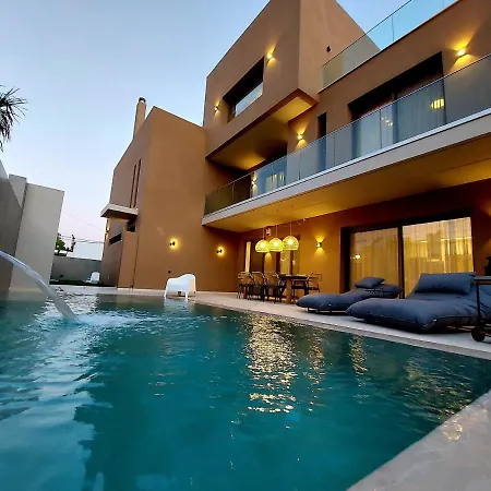 Salina - With Private Heated Eco-pool, Sauna & Jaccuzi Hot Tub *