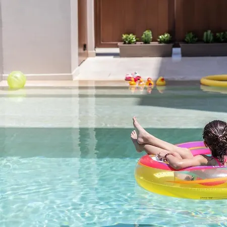 Salina - With Private Heated Eco-pool, Sauna & Jaccuzi Hot Tub