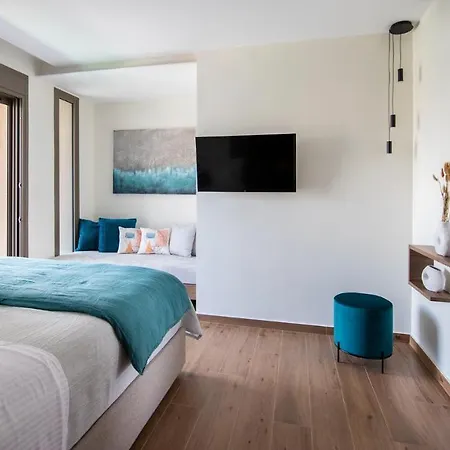 Salina - With Private Heated Eco-pool, Sauna & Jaccuzi Hot Tub Villa *