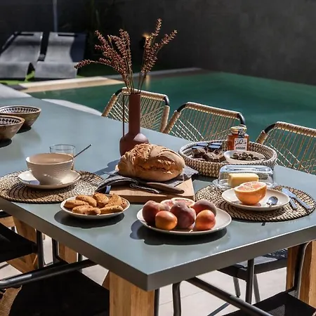 Villa Salina - With Private Heated Eco-pool, Sauna & Jaccuzi Hot Tub