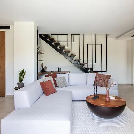 Villa Salina - With Private Heated Eco-pool, Sauna & Jaccuzi Hot Tub *